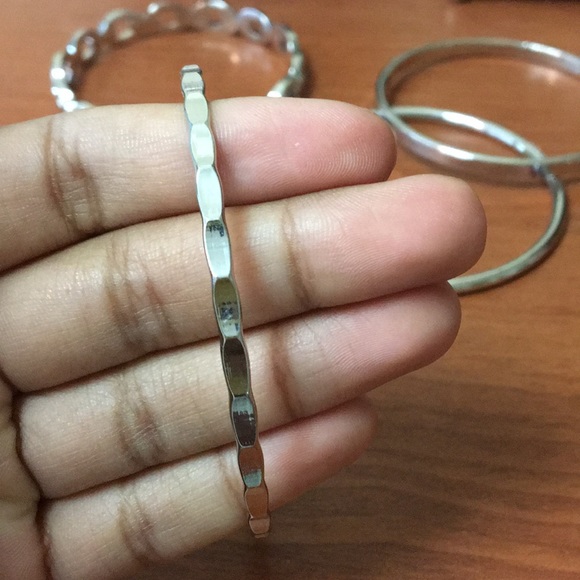 Bangle bracelet - Picture 2 of 2